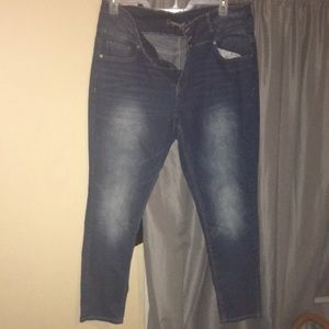 Blue jeans,18w,never been worn. High rise been sitting in my closet hanging up.
